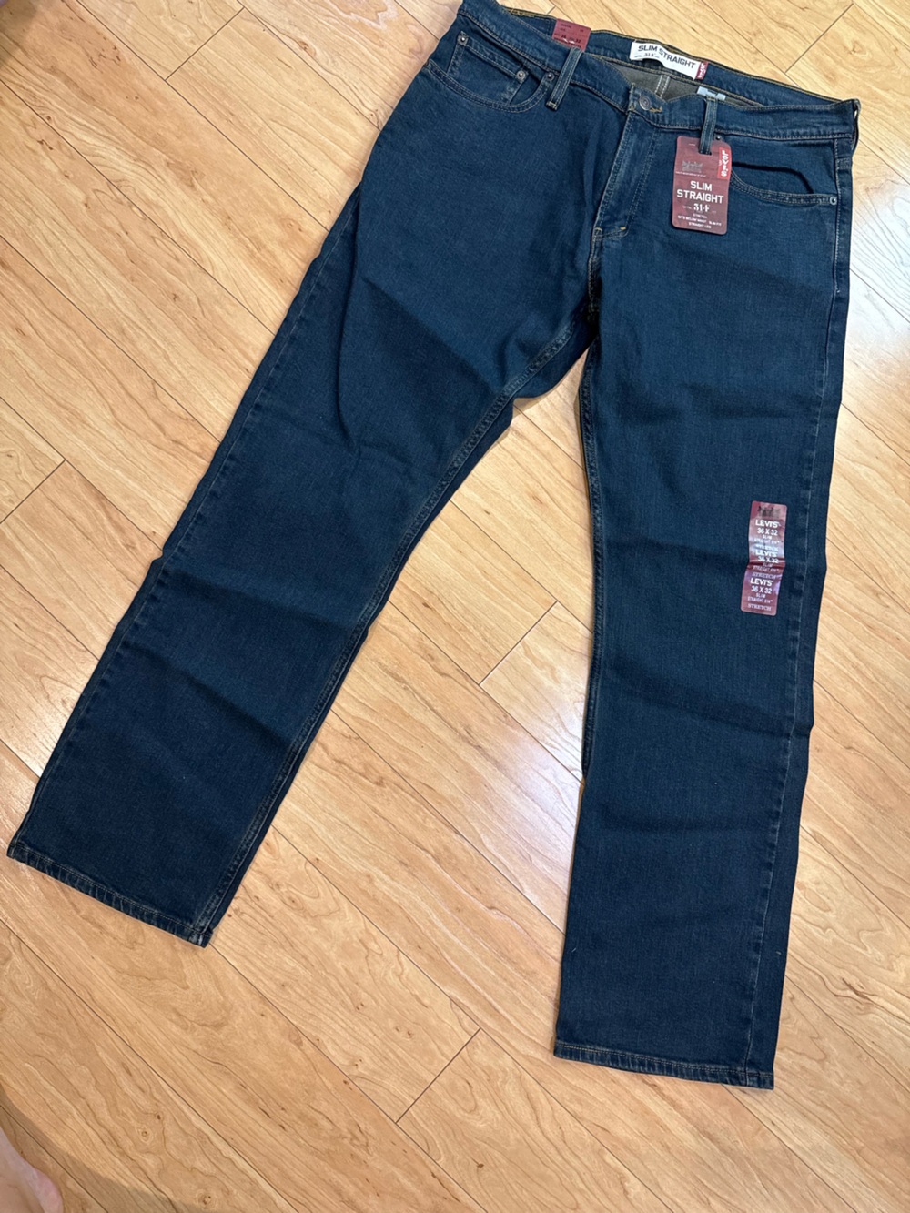 Levi’s 514 Men’s Jeans 36x32 Slim Straight Dark Blue Denim NWT